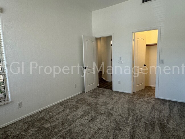 Building Photo - 11548 N 114th Pl