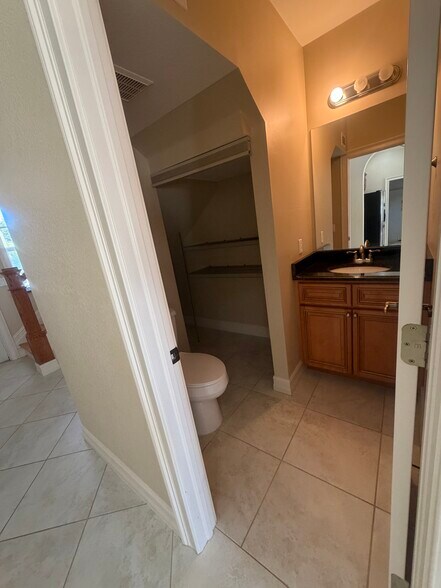 Building Photo - 10998 Goodwin St