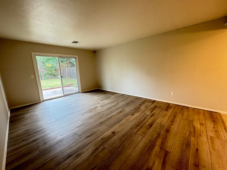 Building Photo - 8140 NW 28th St