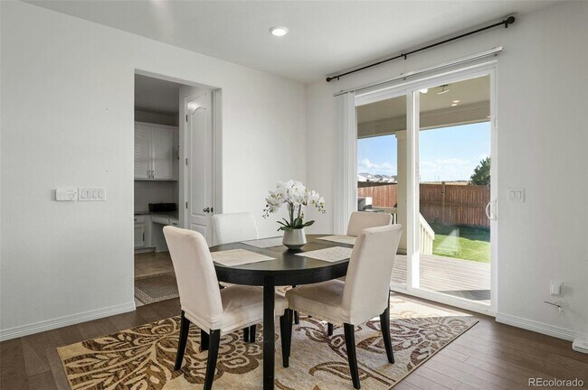 Building Photo - 14874 Chicago St