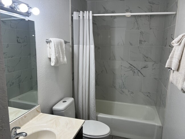 Building Photo - 504 Excalibur Rd