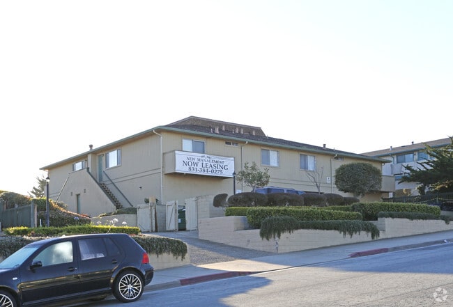 Building Photo - 3040 Sunset Ave