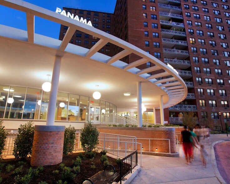 Interior Photo - LeFrak City