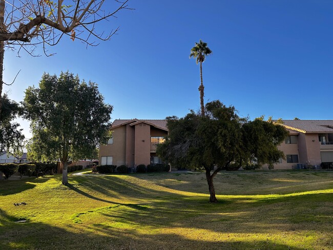 Building Photo - 78650 Ave 42