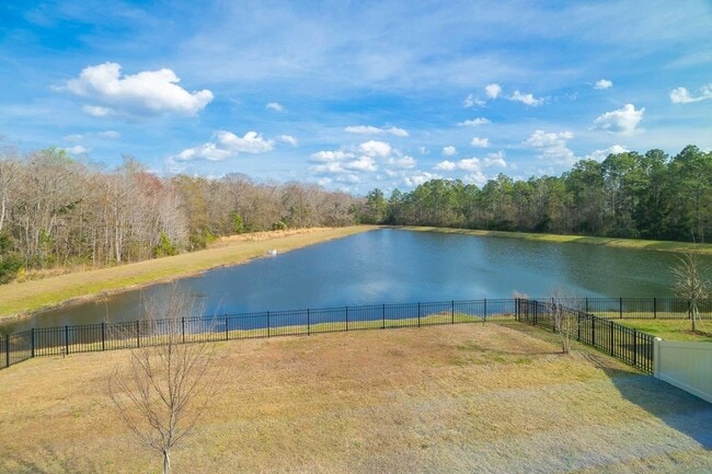 Building Photo - 951 Orellana Rd