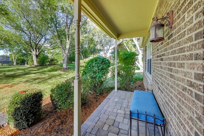 Building Photo - 21301 N Woodland Ave