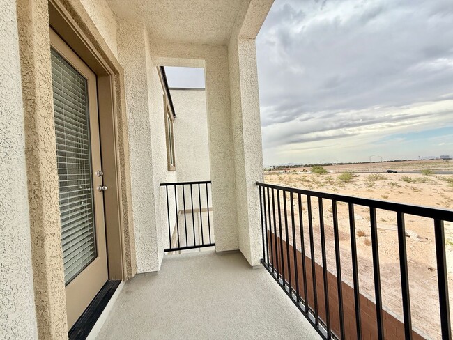 Building Photo - Beautiful 3bd/3bath home