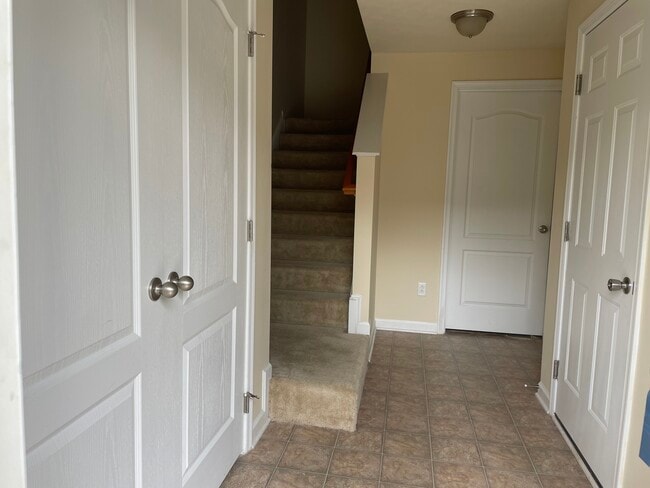 Building Photo - 342 Falcon Run