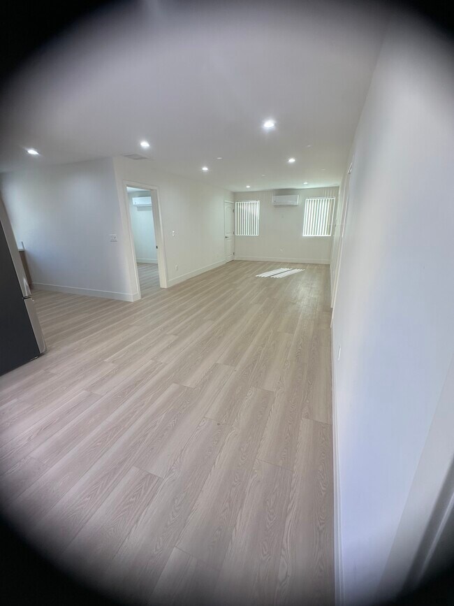 Building Photo - Reddy Properties Gardena # 2