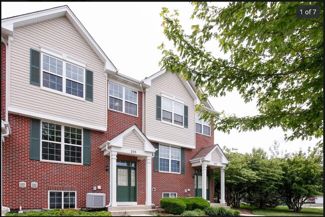 Building Photo - 255 S Oak Creek Ln