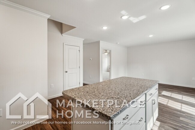 Building Photo - 3504 Marksbury Dr