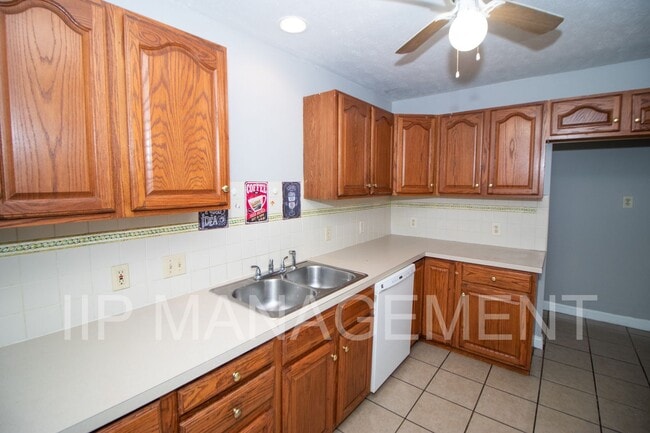 Building Photo - 1294 Winston Rd