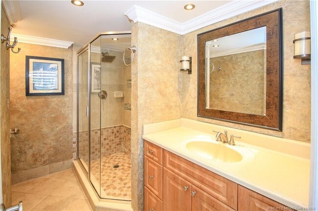 Building Photo - 4720 NE Sandpebble Trce