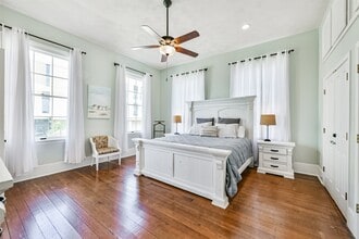 Building Photo - 1121 Market St