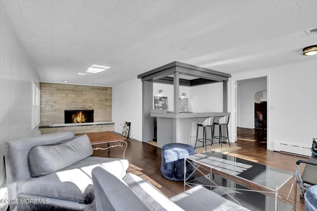 Building Photo - 589 Westwood Ave