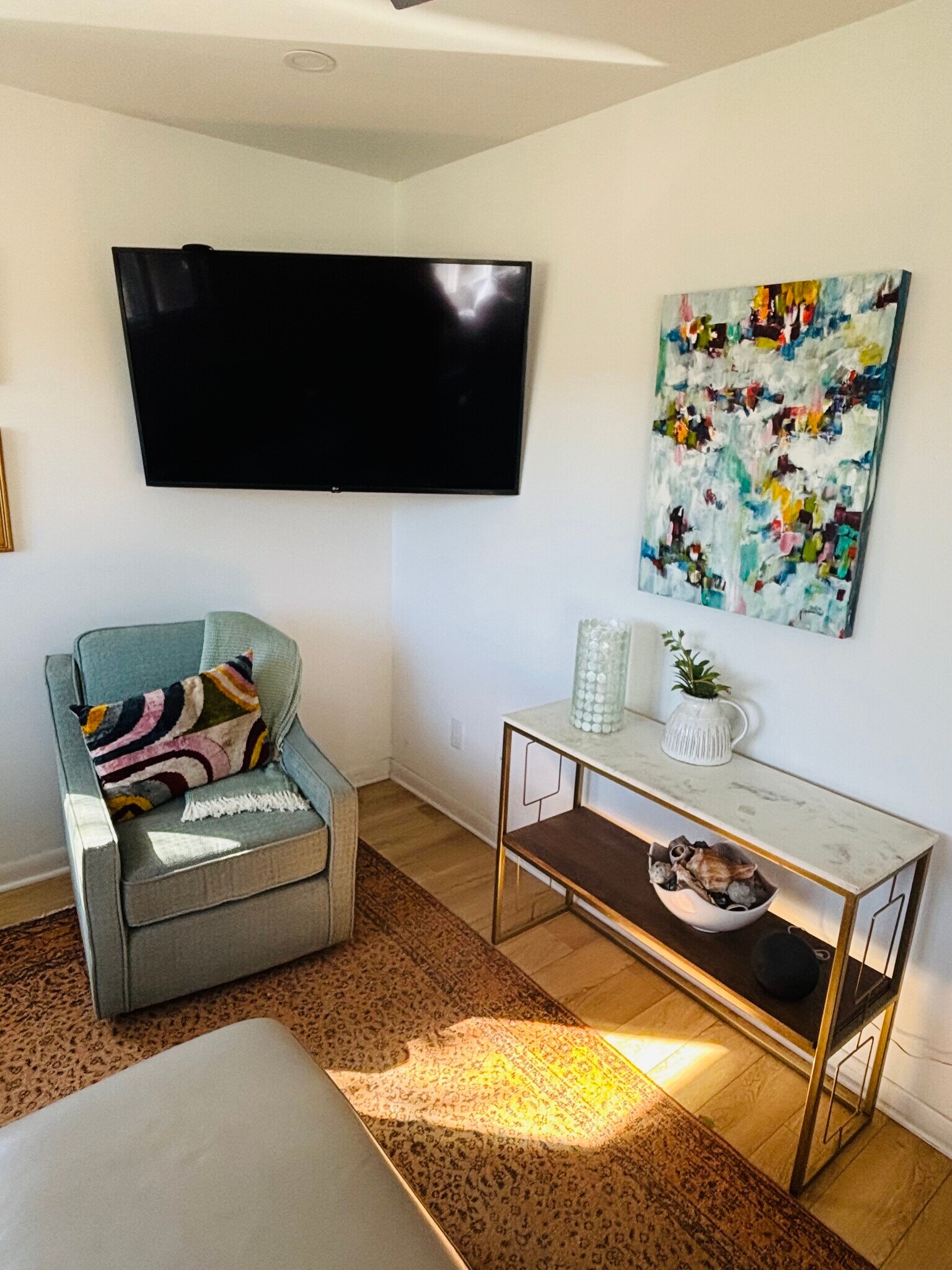 Building Photo - 3341 1st Ave