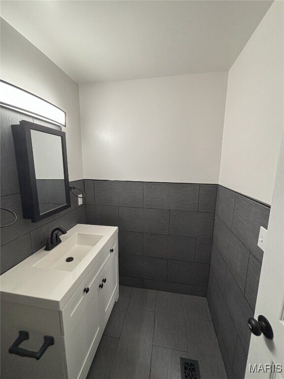 Building Photo - 2262 S Jefferson Ave