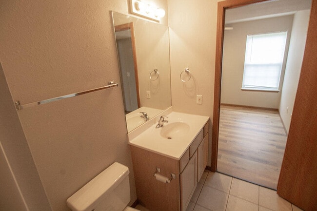 Building Photo - 1516 Citadel Dr