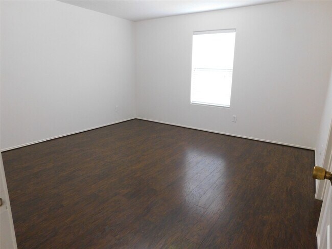 Building Photo - 19130 Yaupon Ranch Dr