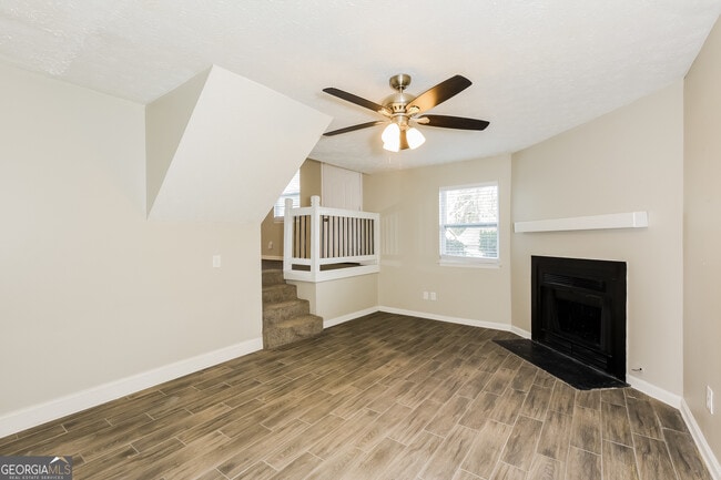 Building Photo - 5437 Mallard Trail