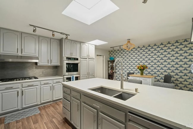 Building Photo - Mid-century Modern Home w/In-law