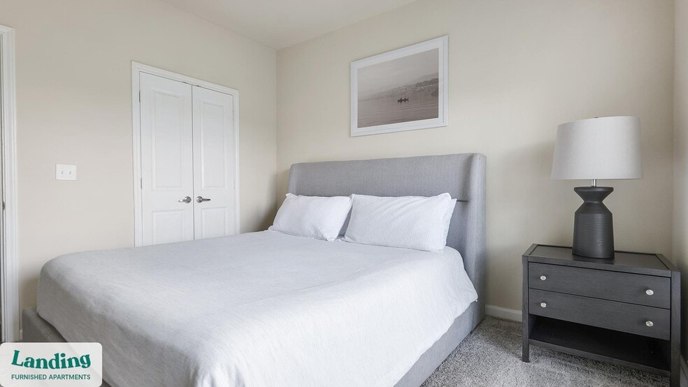 Building Photo - 715 W Slaughter Ln