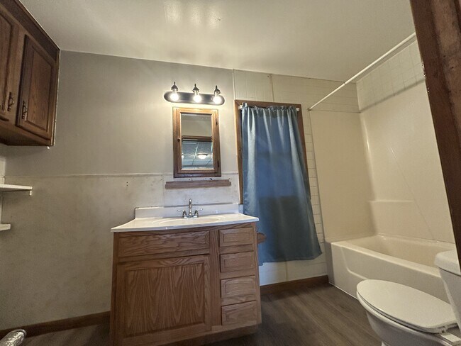 Building Photo - 6640 E Carson City Rd