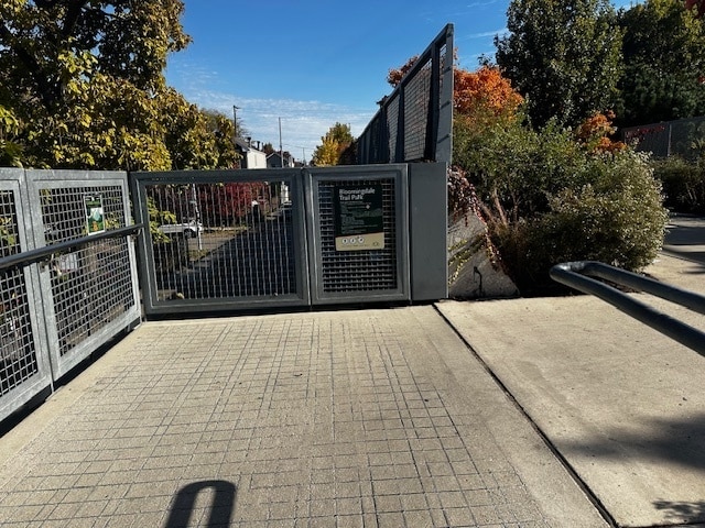 Building Photo - 1729 N Fairfield Ave