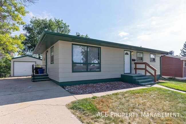 Building Photo - 4586 Wentworth Dr
