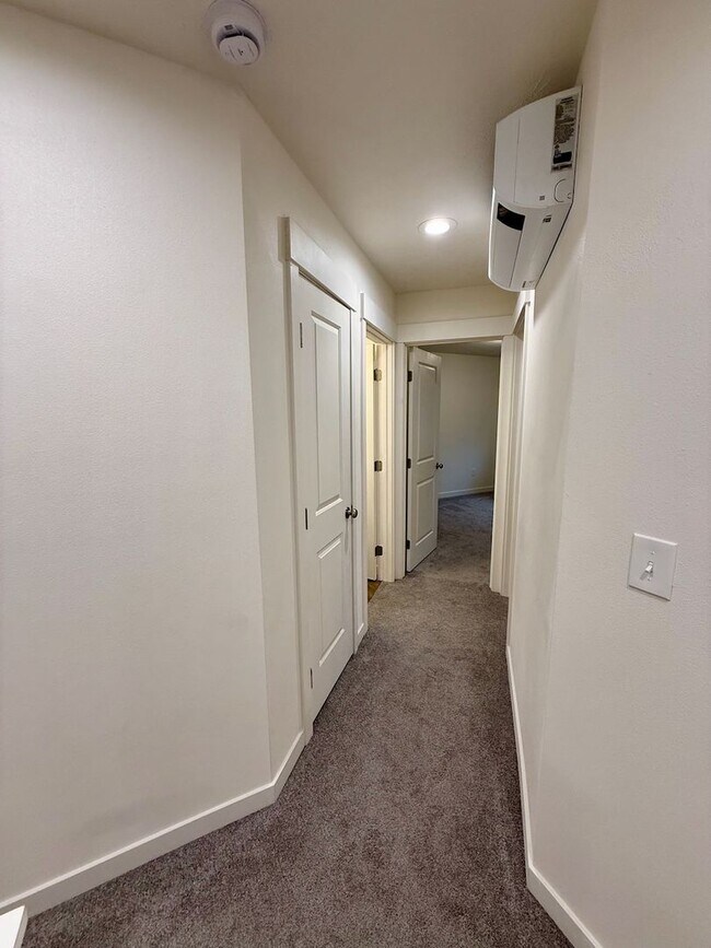 Building Photo - 1817 Spokane