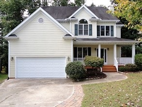 Building Photo - 104 Carostone Ct