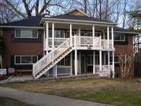 Building Photo - 615 N Spring St