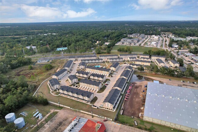 Building Photo - 12603 Telge Rd