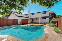 Building Photo - 10132 Medlock Dr