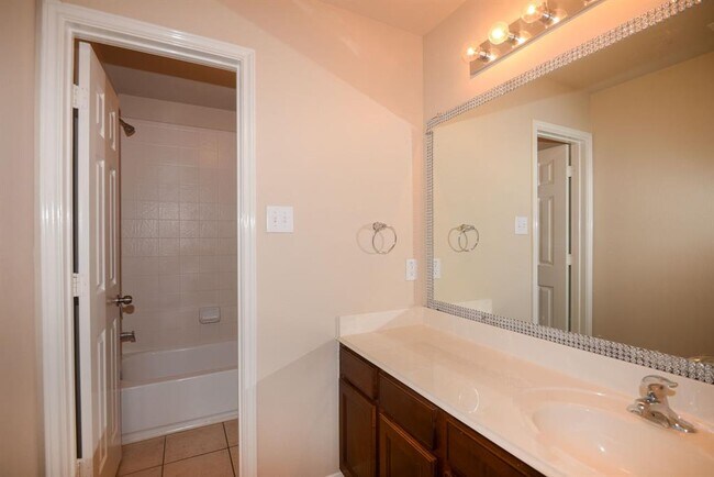 Building Photo - 8603 E Windhaven Terrace Trail