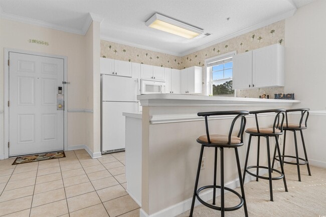 Building Photo - 6253 Catalina Dr