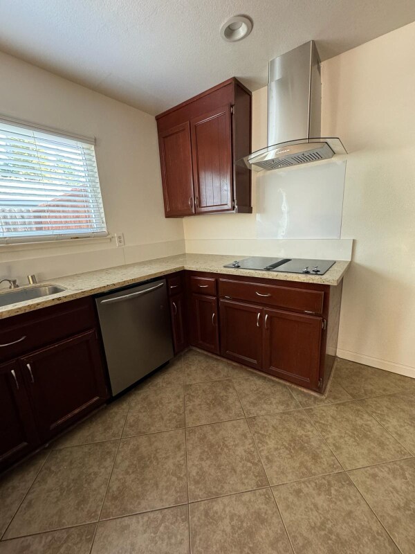 Building Photo - 5921 Clay Basket Dr