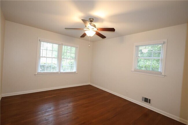 Building Photo - 2953 Evans Woods Dr