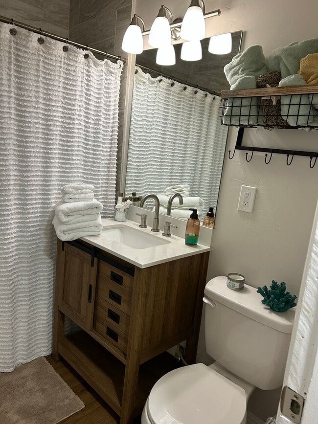 Building Photo - 3BR/2BA HOME available NOW in FLETCHER PAR...