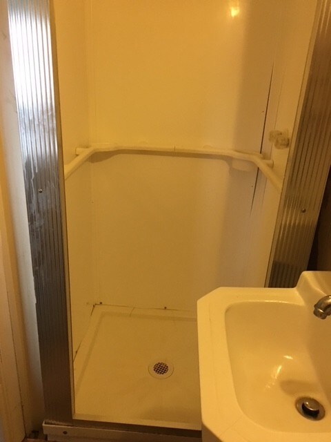 Building Photo - 6080 Park Lake Rd