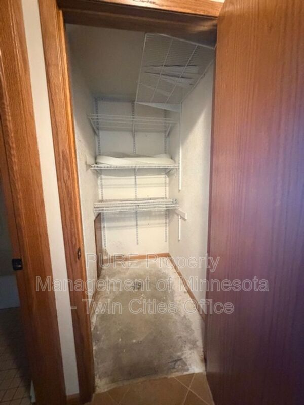 Building Photo - 3153 Old Hwy 8