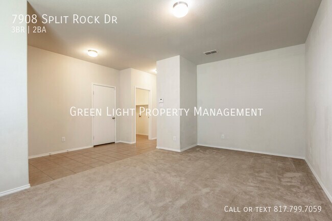 Building Photo - 7908 Split Rock Dr