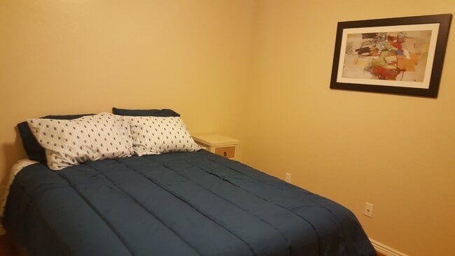 Building Photo - Luxurious 2-Bed/2-Bath Condo in Quiet Gated Community - Coming Soon!