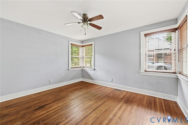 Building Photo - 7603 S Pinehill Dr