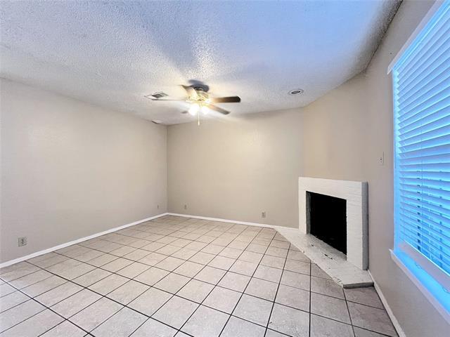 Building Photo - 929 W Hickory St