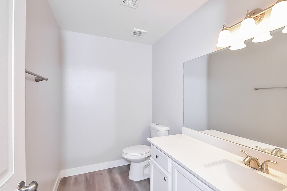 Building Photo - 7640 W Delhi Ave