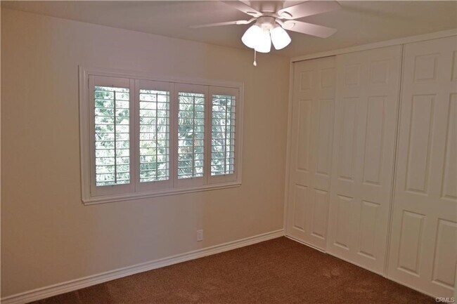 Building Photo - 61 Ashbrook
