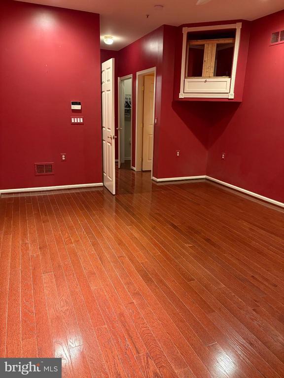 Building Photo - 950 Nathaniel Trail