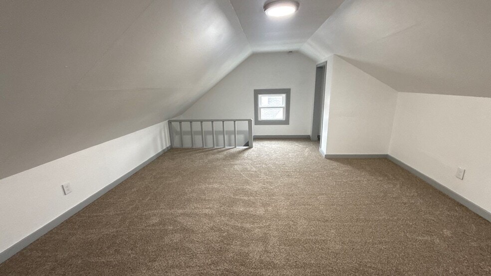 Building Photo - 46 Broadway Ave