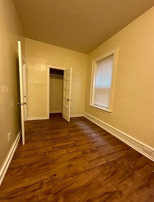 Building Photo - 1330 W Hunting Park Ave